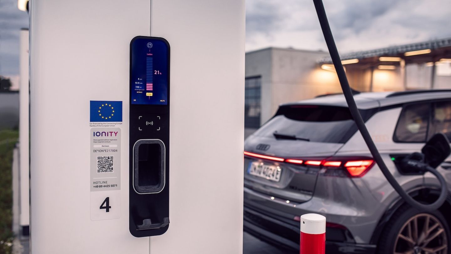 Das maximale Ladetempo liegt bei 350 kW