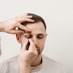 Das sind ausgezeichnete Ärzte im Bereich Lidstraffung 