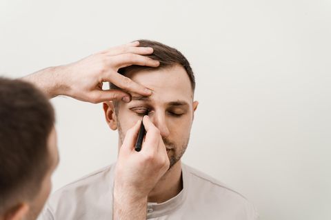 Das sind ausgezeichnete Ärzte im Bereich Lidstraffung 