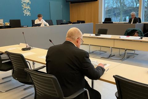 Der Staatsanwalt auf der Anklagebank – fast fünf Jahre nach der mutmaßlichen Tat