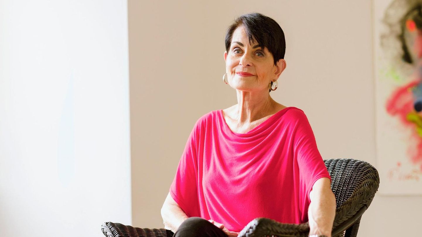 Portrait von Sibylle Nicolai in ihrer Wohnung in Frankfurt am Main, 29.09.2023
