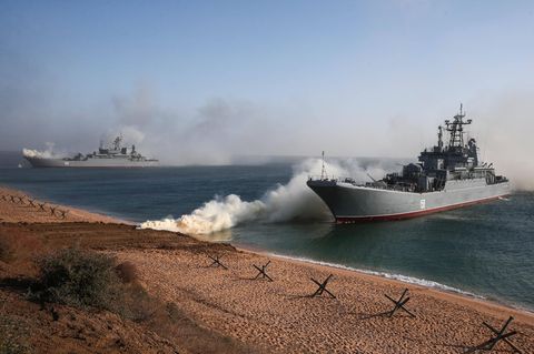 Die von Ukraine als zerstört gemeldete "Caesar Kunikow" bei einer Marine-Militärübung