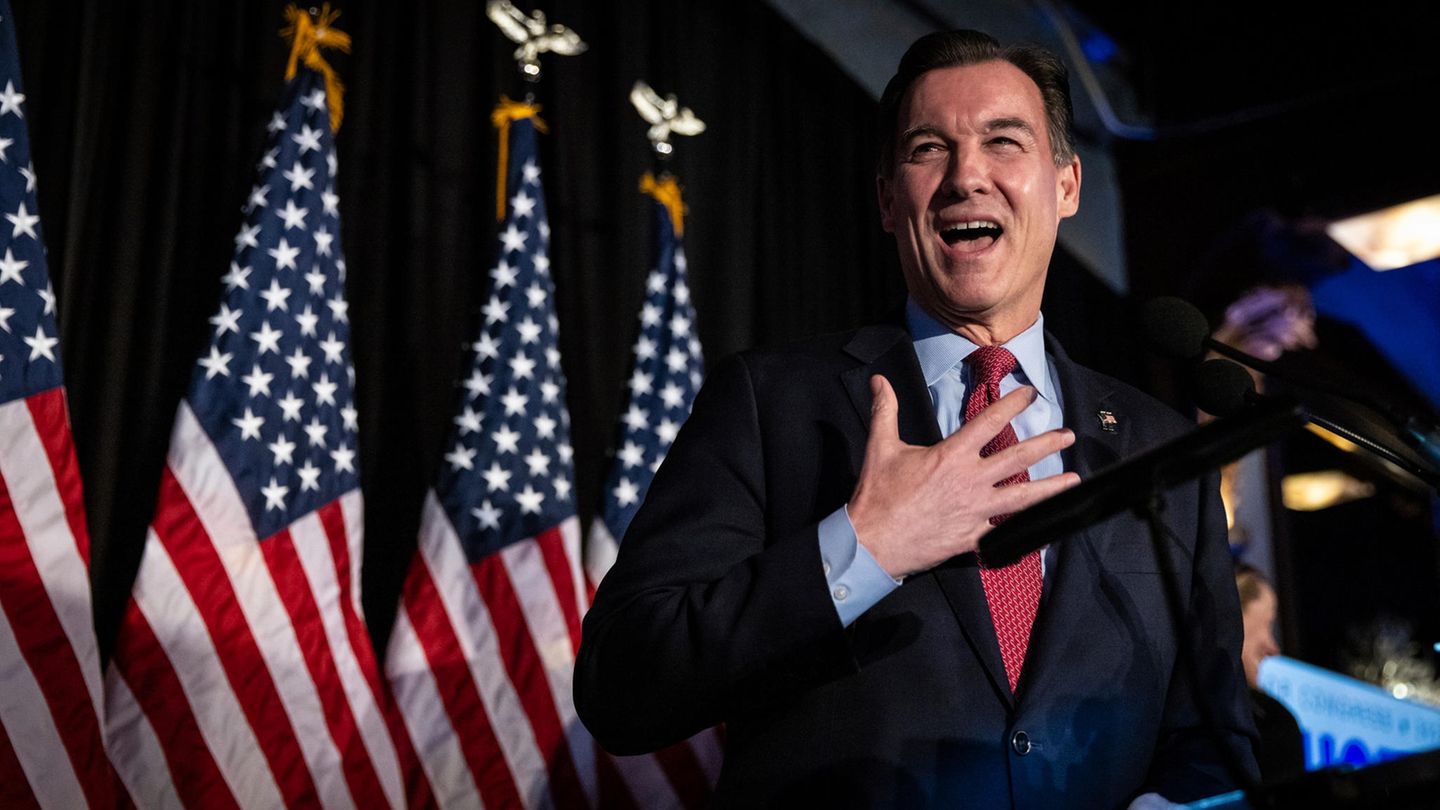 Tom Suozzi ersetzt George Santos im Repräsentantenhaus – Mehrheit der ...