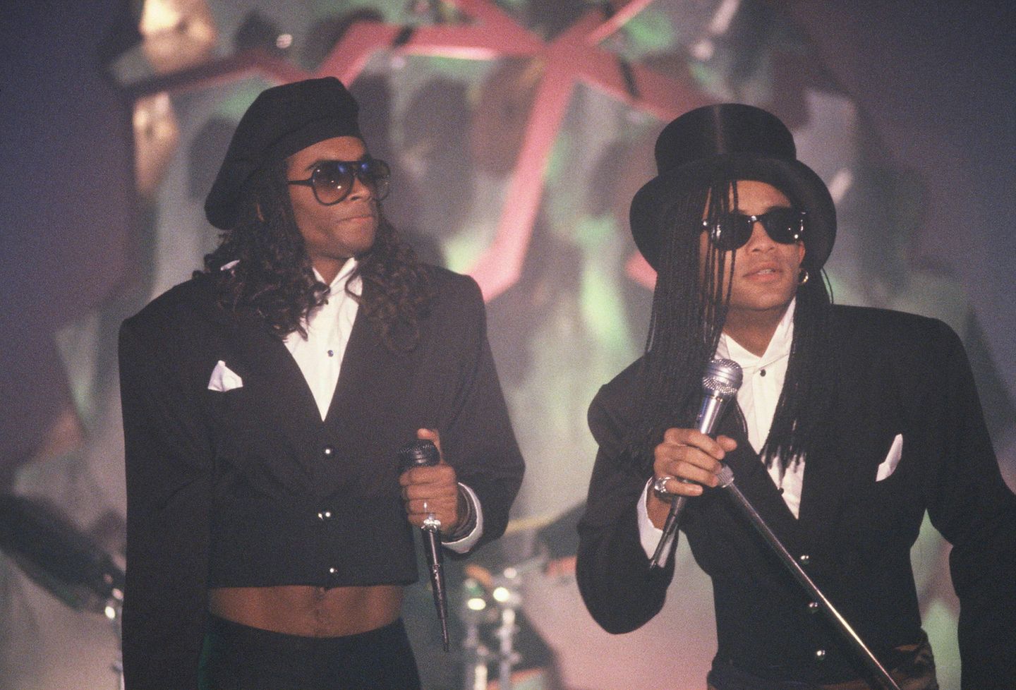 Coole Outfits und Rasta-Zöpfe machten den Look von Milli Vanilli unverwechselbar