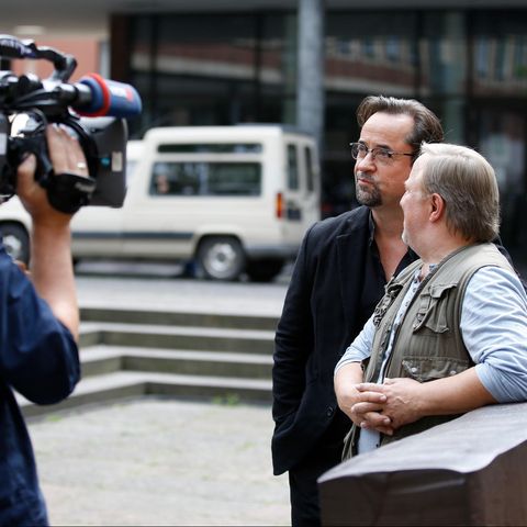 Jan Josef Liefers und Axel Prahl beim 'Tatort - Gott ist auch nur ein Mensch" am Set in Münster.