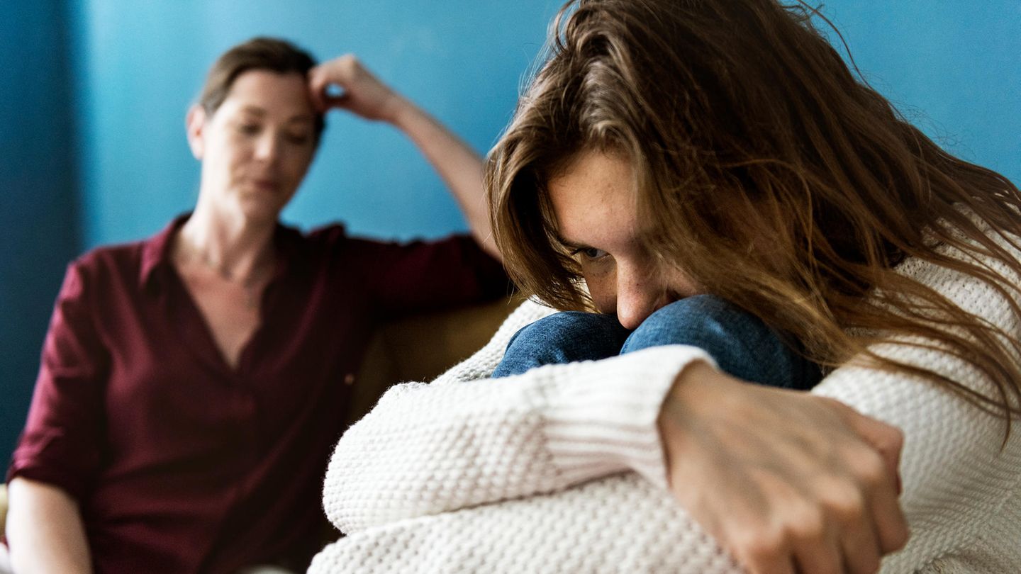Wenn die Pubertät einsetzt, machen Kinder oft dicht – für Eltern eine große Herausforderung