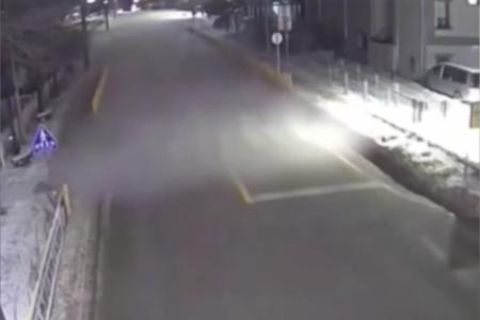 Gaswolke verteilt sich auf der Straße
