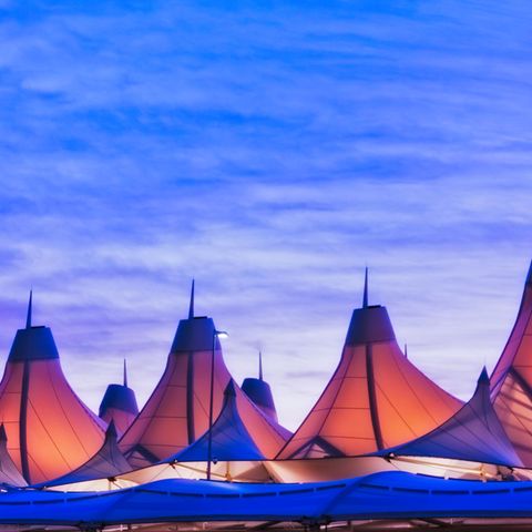 Verschwörungstheorien um den Flughafen Denver