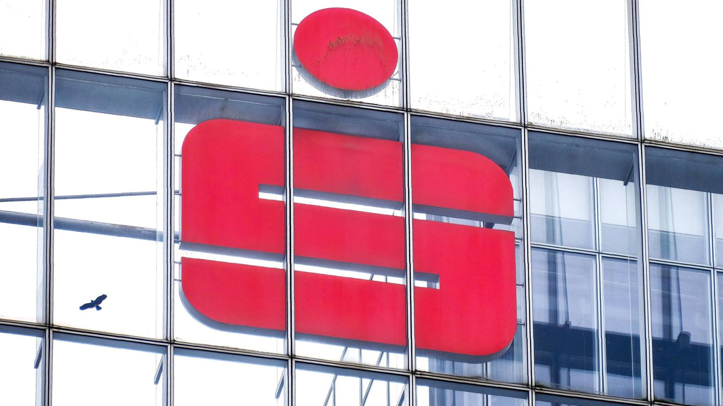 Why the Signa insolvency also affects savings banks and Volksbanks