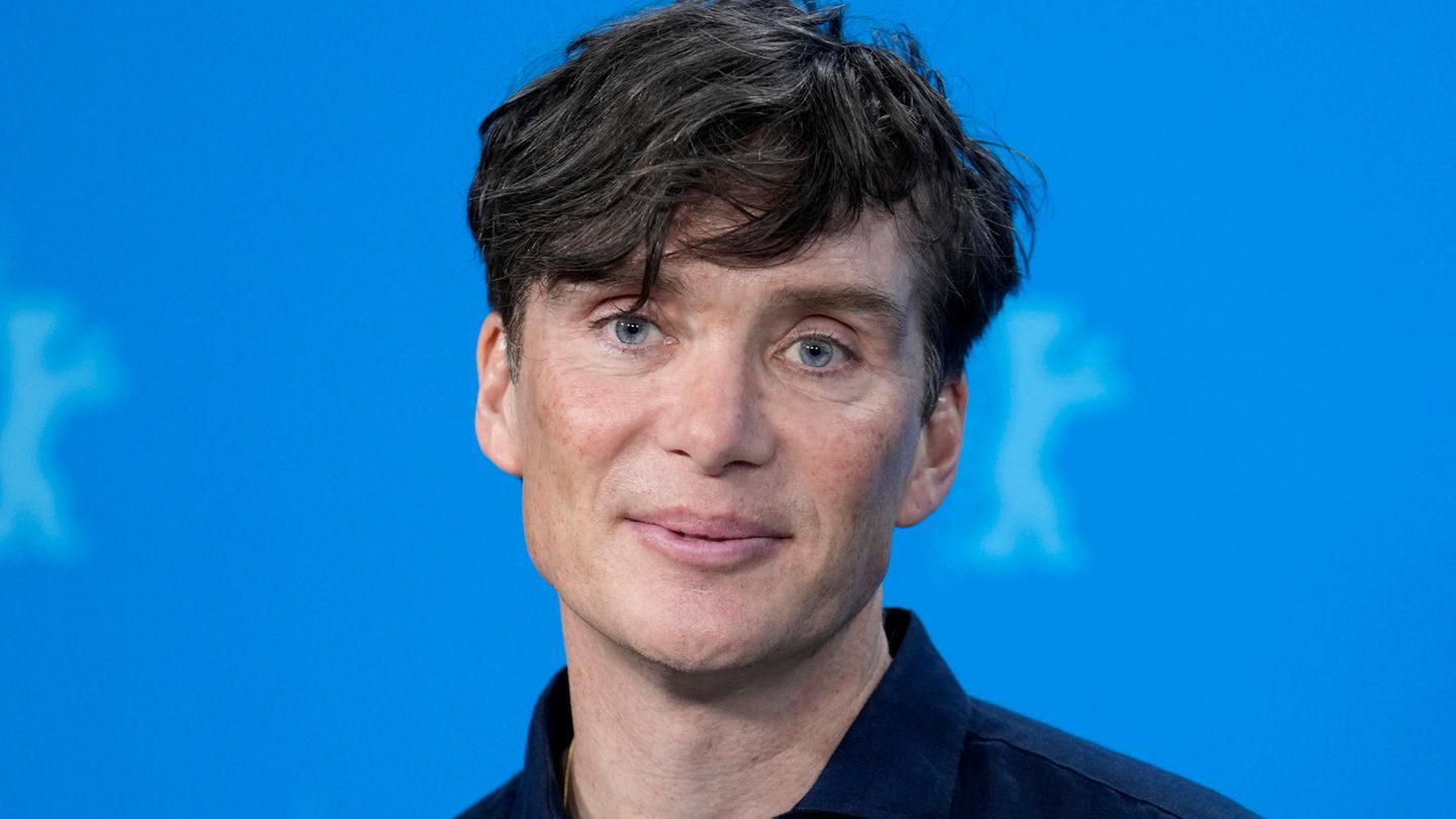 Cilian Murphy bei einer Pressekonferenz für seinen Film "Small things like these", der die Berlinale eröffnet