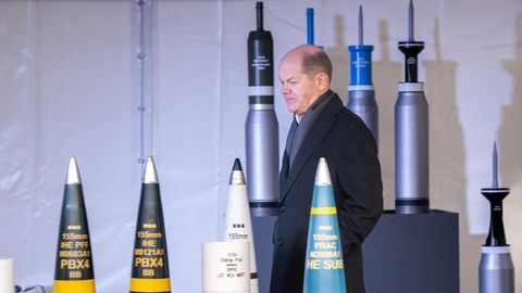 Kanzler Olaf Scholz muss sich wie andere seiner europäischen Kolleginnen und Kollegen über die zukünftige Verteidigungskraft und das Abschreckungspotenzial Europas Gedanken machen