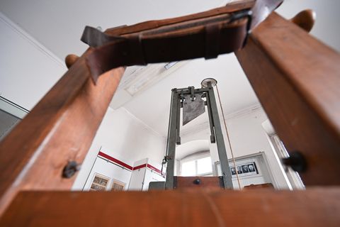 Todesstrafe für Richard Schuh mit Guillotine