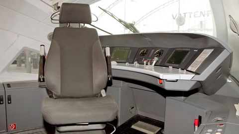 Bahn: Führerstand im ICE