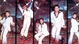 Dieser Film machte John Travolta 1977 zum Weltstar: "Saturday Night Fever" kam auf dem Höhepunkt der Disco-Welle in die Kinos und wurde auch dank der Musik der Bee Gees ein riesiger Hit. Vor allem aber trugen die Tanzkünste Travoltas dazu bei, dass Millionen Teenager sein wollten wie er: stylisch, cool und gnadenlos hedonistisch. Seine Fähigkeiten hatte sich Travolta hart erarbeitet: Er nahm Stepptanzunterricht bei dem Bruder Gene Kellys. Für diese Rolle erhielt Travolta seine erste von zwei Oscar-Nominierungen.