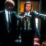 In den 80er Jahren geriet Travoltas Karriere ins Stocken. Bis auf "Kuck mal, wer da spricht!" (1989) hatte er kaum Erfolge. Gerade, als er in Vergessenheit zu geraten drohte, kam ein Regisseur, der ihm ein gewaltiges Comeback bescherte: Quentin Tarantino engagierte ihn 1994 für "Pulp Fiction". Travolta spielte darin den Killer Vincent Vega - und war plötzlich wieder angesagt.