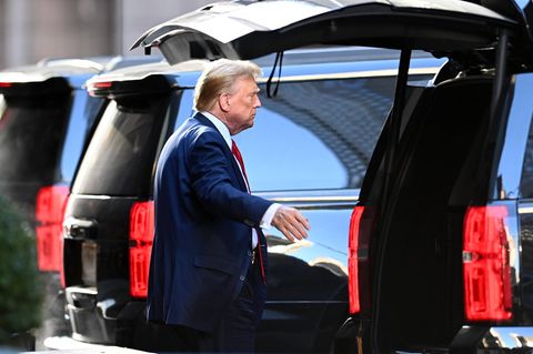 Donald Trump will in Revision gehen – nach diversen Urteilen geht es für ihn mittlerweile um mehr als eine halbe Milliarde Euro