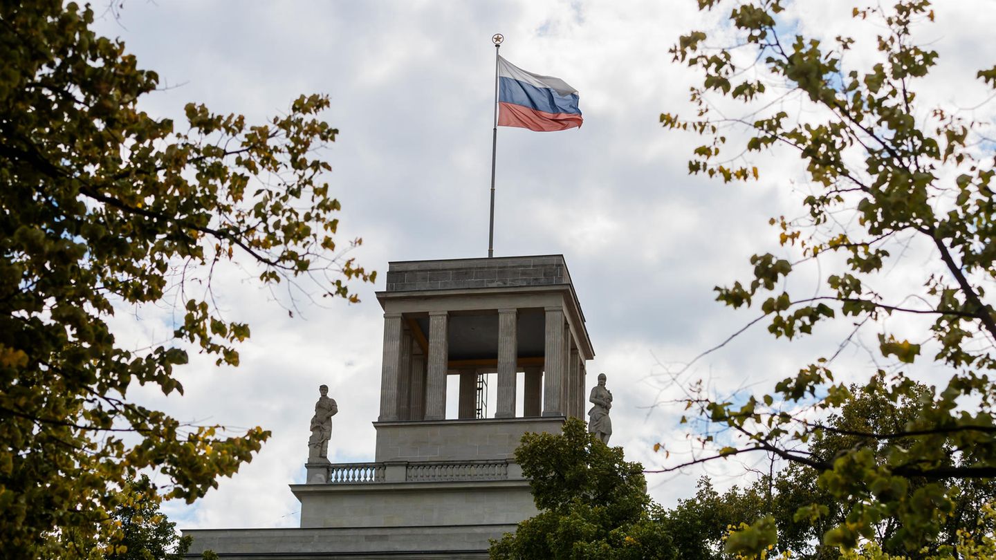 Death of Navalny: Berlin summons Russian ambassador