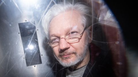 Wikileaks-Gründer Julian Assange nach einer Anhörung im Gericht Westminster Magistrates Court in London