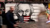 London, Großbritannien. Wo wird Julian Assange seine nächsten Jahre verbringen? Die USA wollen den Australier wegen Veröffentlichung geheimer Dokumente vor Gericht stellen, ihm droht lebenslange Haft. Ab Dienstag entscheidet sich in der britischen Hauptstadt, ob alle Rechtsmittel gegen seine Auslieferung in die Vereinigten Staaten ausgeschöpft sind.