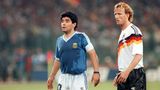 Kein Geringerer als Diego Maradona ist Brehmes Gegenspieler im Finale. Die Argentinier sind aber chancenlos gegen die deutsche Mannschaft.