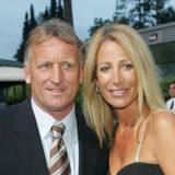 Andreas Brehme im Jahr 2005 mit seiner damaligen Ehefrau Pilar bei einer TV-Aufzeichnung der Beckenbauer-Gala