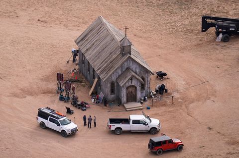 Luftaufnahme der Bonanza Creek Ranch mit dem Set des Films "Rust"