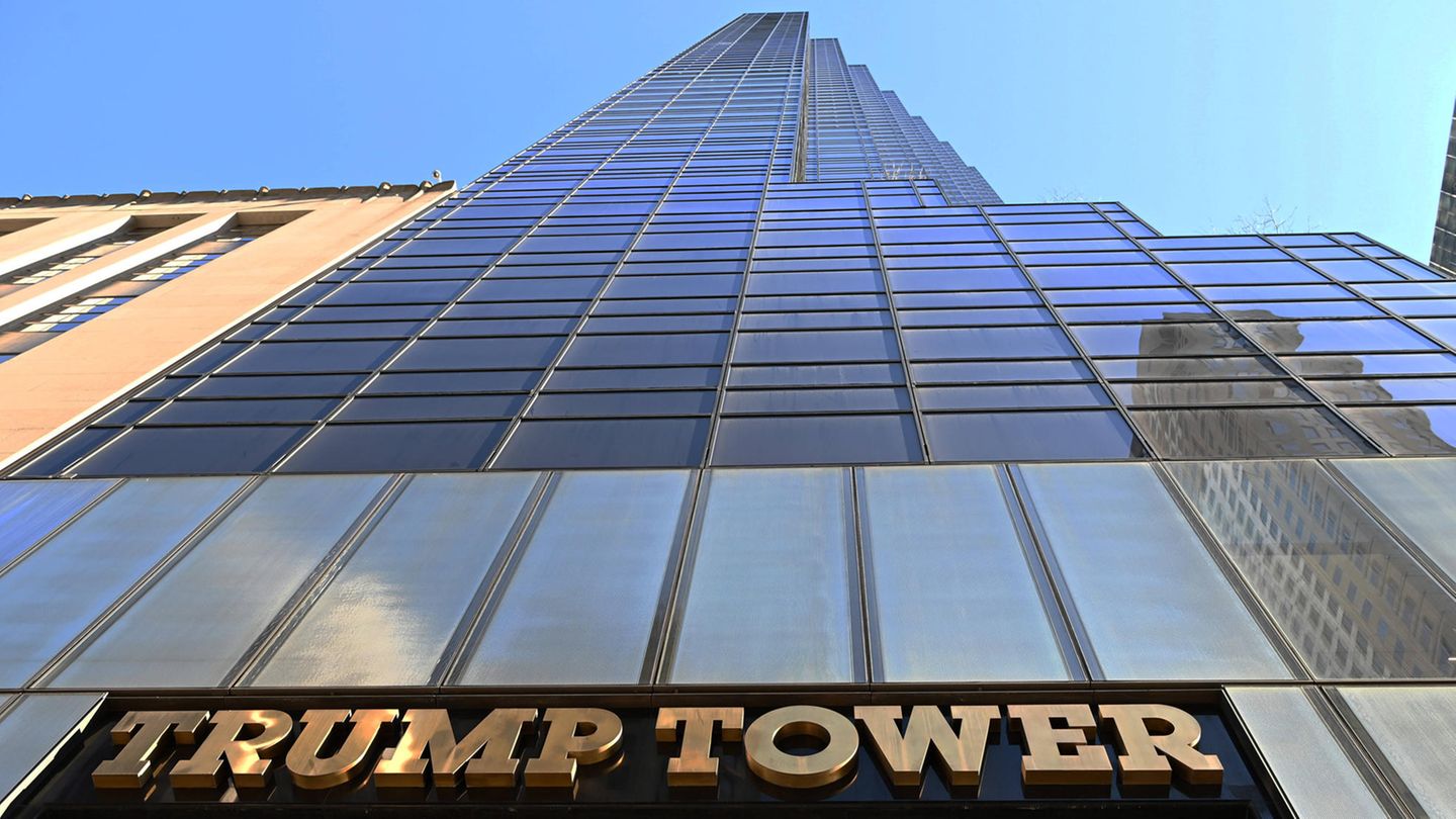 Trump: His name is destroying the value of his real estate