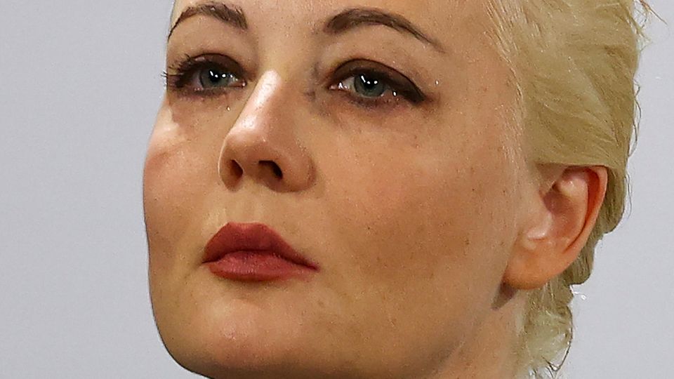 Julija Navalnaya während ihrer Rede auf der Münchner Sicherheitskonferenz