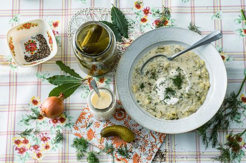 Polnische Gurkensuppe Ogórkowa