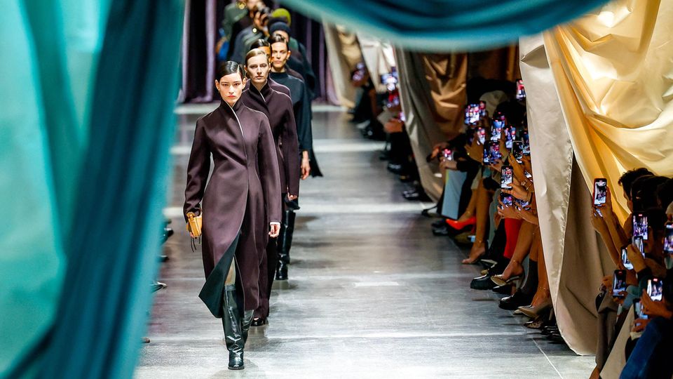 Models on the catwalk at Fendi Models on the catwalk at Fendi