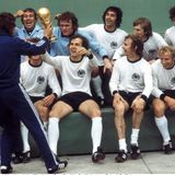 Jubelfoto der Mannschaft zur Weltmeisterschaft 1974