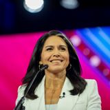 Die ehemalige Abgeordnete aus Hawaii bewarb sich 2020 um die Präsidentschaft – allerdings für die Demokraten. Später unterstützte sie Joe Biden. Inzwischen hat die heute 42-Jährige eine neue politische Heimat gefunden.   Ihre Ex-Partei sei "unter der vollständigen Kontrolle einer elitären Kabale von Kriegstreibern, die von feiger Wehleidigkeit getrieben wird" und Rassismus gegen Weiße schüre, begründete sie ihre Abkehr damals und empfahl sich rhetorisch direkt für die Gegenseite. Ihr Image als "geläuterte Linke" ist für Trump sicherlich reizvoll. 