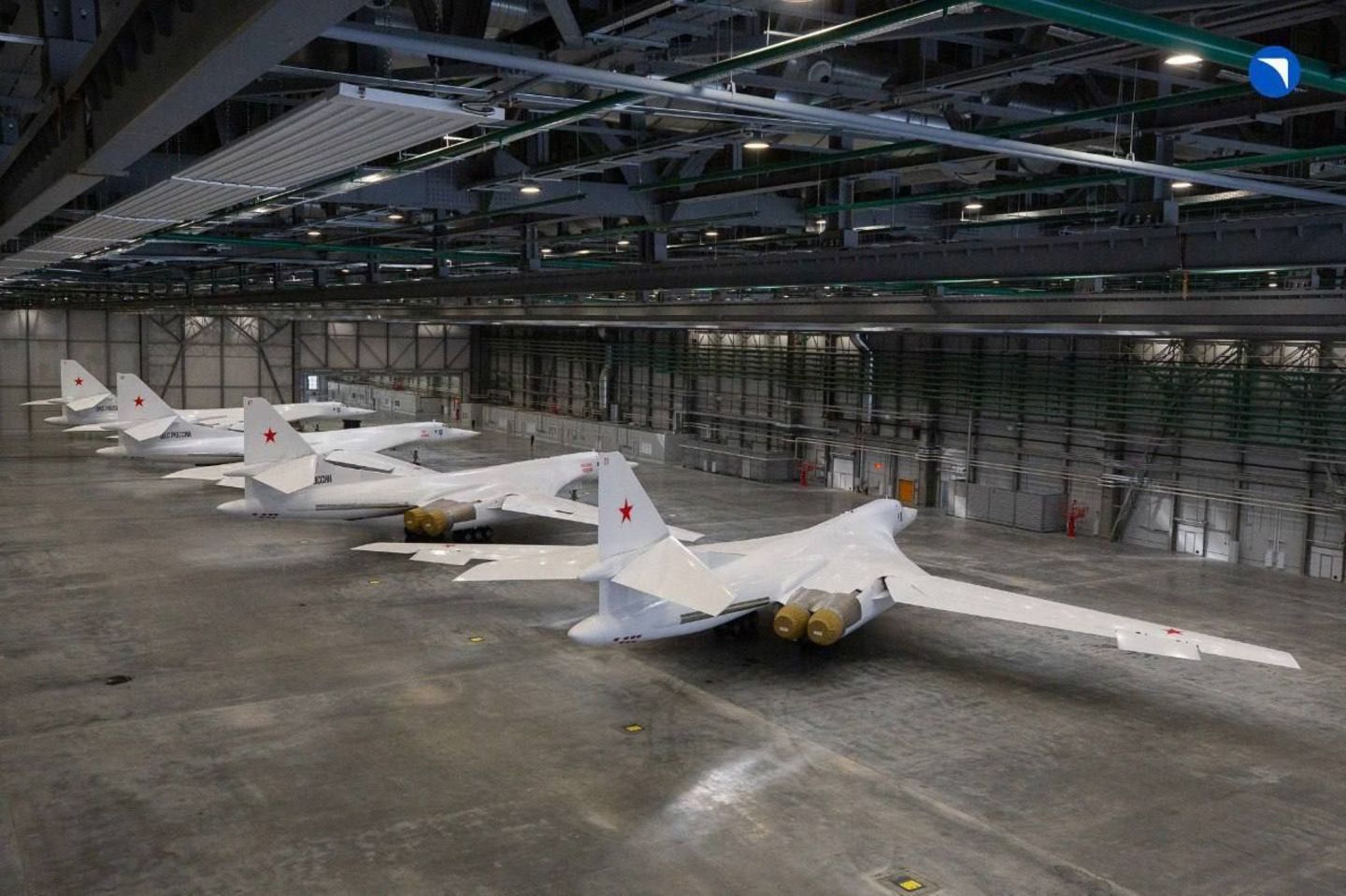 Putin besuchte die Fabrik, in der die Bomber vom Typ Tu-160M (Schwan) modernisiert werden. Von ihnen aus werden Marschflugkörper gestartet.