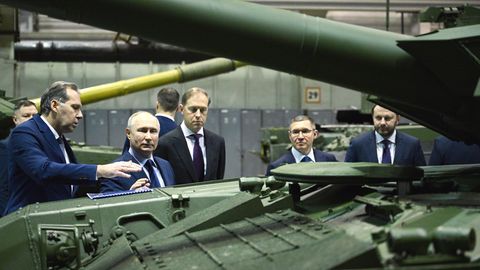 Gegen Russland und Gehilfen dessen "Kriegsmaschinerie" möchten die USA neue Sanktionen verhängen