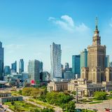 In Polen sind monatlich pro Haushalt 6,31 Euro fällig. Haushalte, die lediglich ein Radio besitzen, kommen mit 2,01 Euro davon.