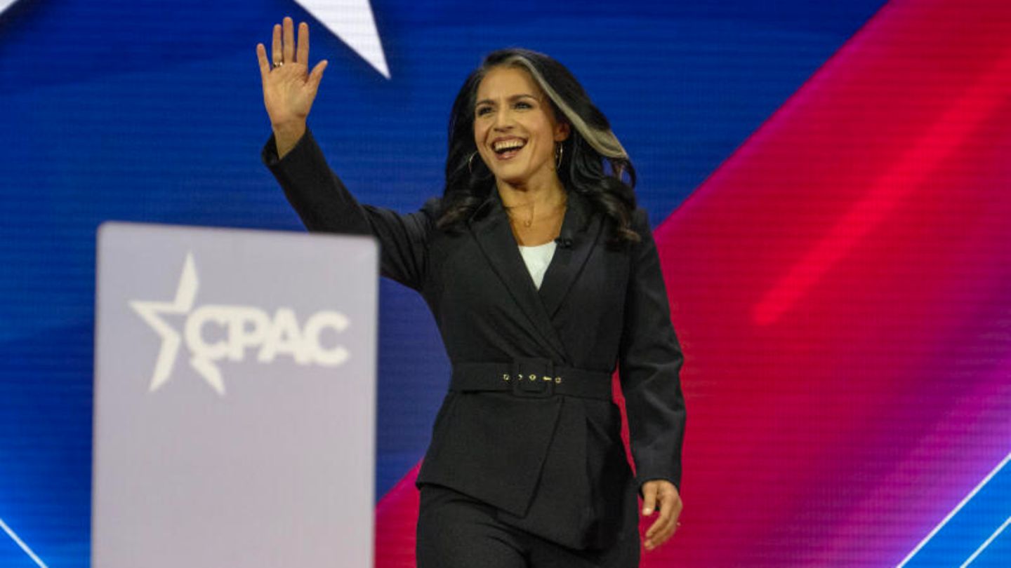 Einst warb Tulsi Gabbard als Demokratin für Joe Biden, nun ist sie Anhängerin von Donald Trump