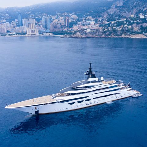 Yacht Ahpo