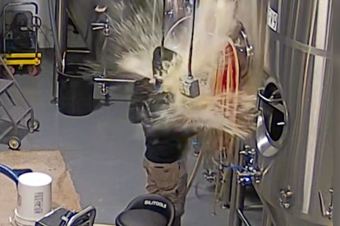 USA: Brachiale Bierdusche – an diesem Ventil hätte der Brauer lieber nicht gedreht