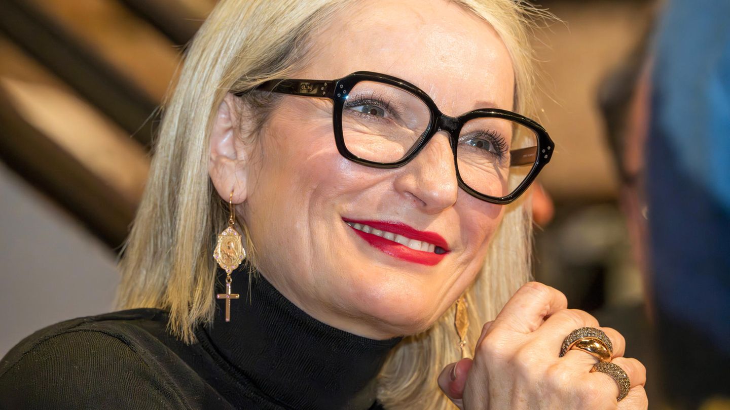 Die Kabarettistin Monika Gruber im Januar bei einer Veranstaltung in München. Ihre juristische Auseinandersetzung mit einer Bloggerin ist offenbar noch nicht vorbei