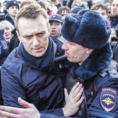 Alexej Nawalny wurde während seines Wahlkampfes 2017 gegen den russischen Präsidenten Wladimir Putin häufig angegriffen. Fotograf Evgeny Feldman begleitete ihn bei allen Veranstaltungen