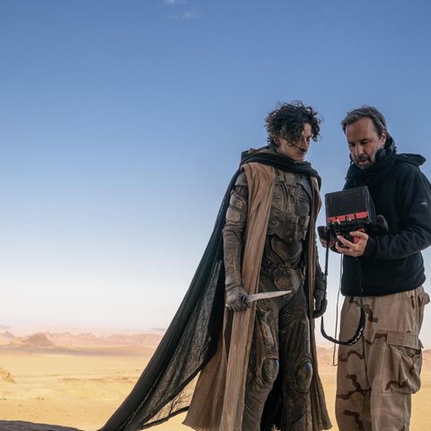 Denis Villeneuve et Timothée Chalamet sur le tournage de Dune 2