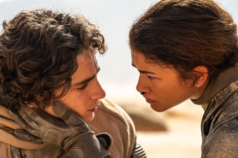 Timothée Chalamet (l.) mit Zendaya kommen sich in "Dune" nahe