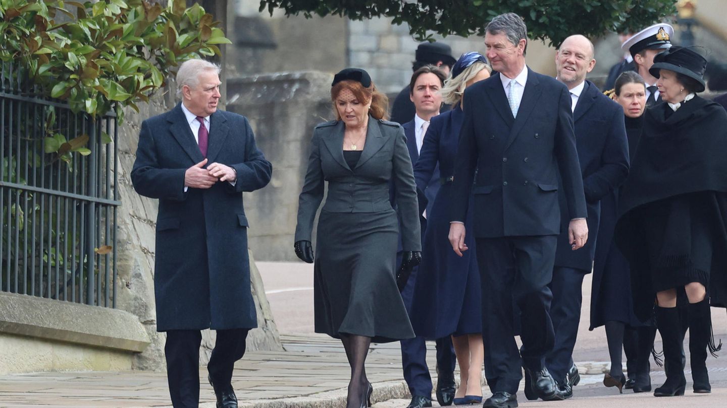 Prince William cancels speech at memorial service – these royals showed up for it