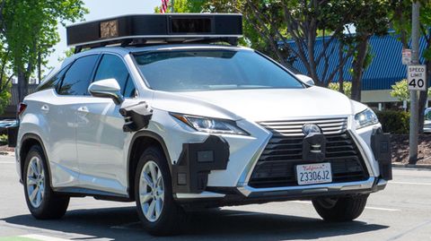 Ein Elektroauto oder autonome Fahrzeuge waren immer wieder Thema: Umgebaute Testwagen von Apple zierten lange das Straßenbild im Silicon Valley.