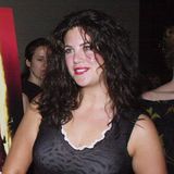 Nicht nur in der Presse stürmt Hass auf Lewinsky ein. 2001 veröffentlicht Rabih Abou-Khalil den Song "Lewinsky March". Vier Jahre später zieht sogar Musik-Kabarettist Bodo Wartke Lewinsky mit einem Lied durch den Kakao. Sie selbst berichtet später in einem TED-Vortrag, dass sie in 40 Rap-Songs erwähnt wurde, wobei die meisten davon beleidigend, erniedrigend und voller sexueller Anspielungen sind.