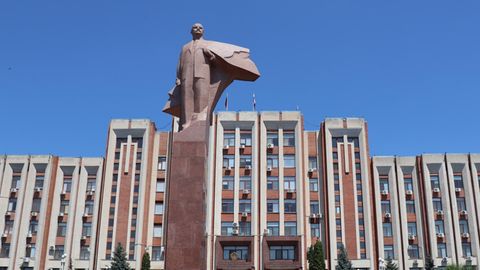 Eine Lenin-Statue vor dem Parlament in Tiraspol, der Hauptstadt des Separatistengebiets Transnistrien