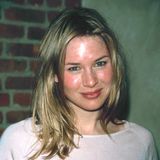 Geboren wird Zellweger 1969 in Houston als Tochter einer Norwegerin und eines Schweizers. Bereits an der High School interessiert sie sich für das Schauspiel, ist jedoch auch als Cheerleaderin sowie im Sport-Team der Schule aktiv. Nach ihrem Abschluss geht sie nach Austin, um hier Englische Literatur zu studieren – mit dem eigentlich Ziel, nach dem College-Abschluss nach Los Angeles zu ziehen, um es dort mit einer Schauspielkarriere zu versuchen. Schon während ihrer Zeit in Texas sammelt sie erste Schauspielerfahrungen mit kleinen Rollen, zum Beispiel in der Miniserie "Murder in the Heartland".