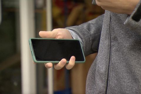 Handy-Sucht: Immer mehr Jugendliche sind von ihren Smartphones abhängig