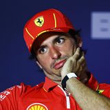 Carlos Sainz, Ferrari  Auf den Spanier richten sich alle Blicke. Das liegt daran, dass er im nächsten Jahr durch Lewis Hamilton ersetzt wird. Alle fragen sich jetzt: Wird ihn das eher motivieren oder frustrieren? Wahrscheinlich ist ersteres der Fall. Sainz wird allen zeigen wollen, wie gut er ist, und dass er eigentlich besser ist als eine Nummer zwei. Für ihn spricht, dass er in der Saison 2023 den einzigen Sieg für die Scuderia einfuhr und in den vergangenen zwei Jahren oft auf Augenhöhe mit Leclerc war (oder besser). Spannend dürften direkte Duelle mit Lewis Hamilton werden, seinem künftigen Nachfolger. Da steckt Brisanz drin.