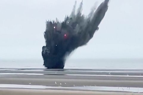 Belgien: Spezialisten sprengen Fliegerbombe aus Zweitem Weltkrieg an Nordseestrand